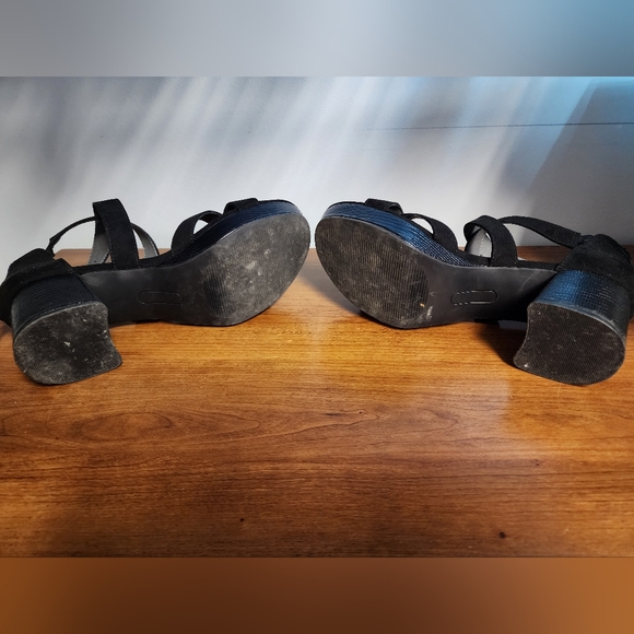 Kim Rogers- black heels - size 9 - Picture 7 of 8